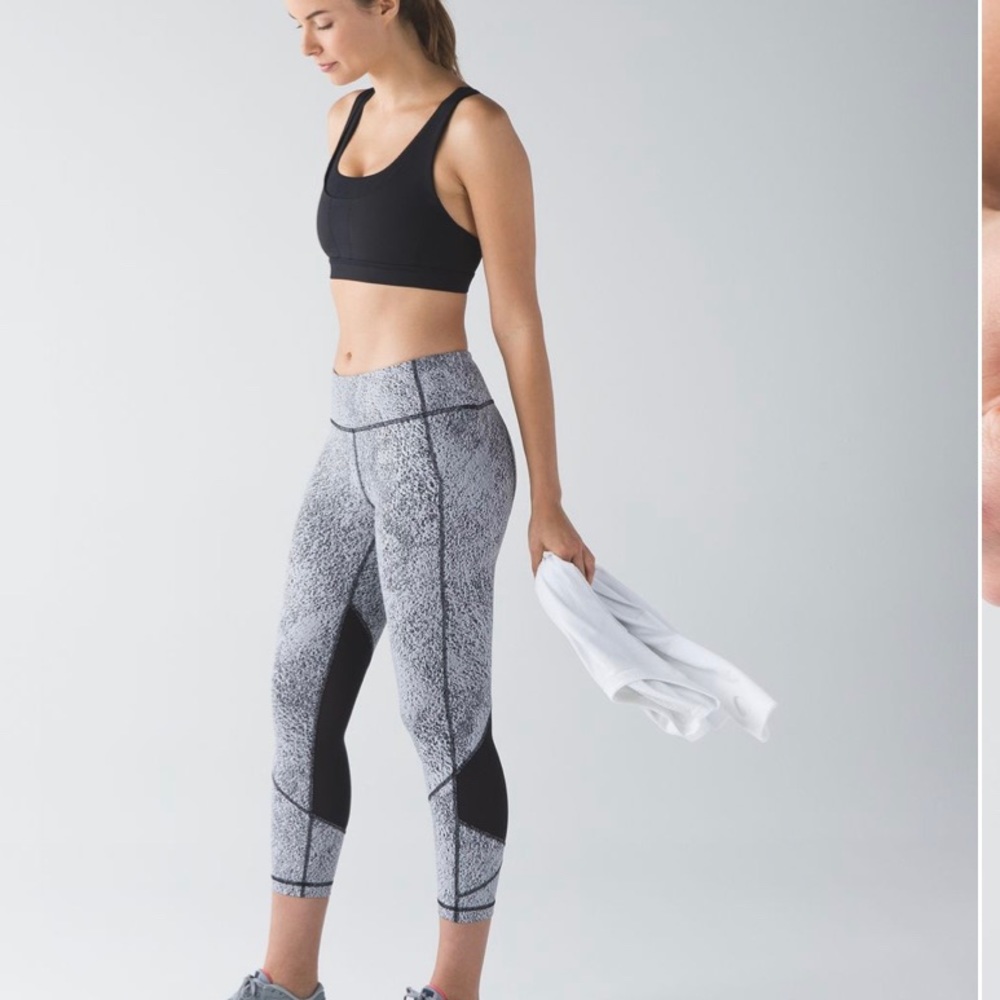 Lululemon Pace Rival Midrise Crop running leggings- size 6